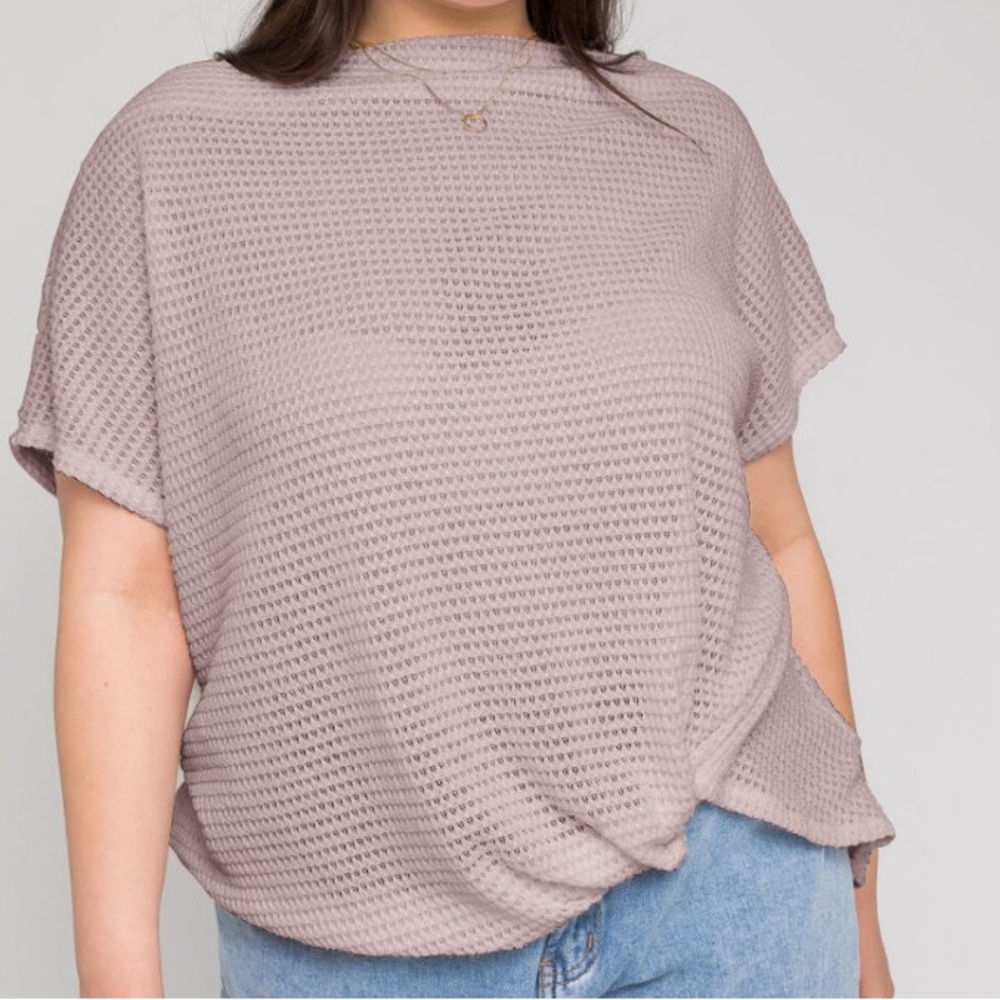 Plus Size - Textured Short Sleeve Top